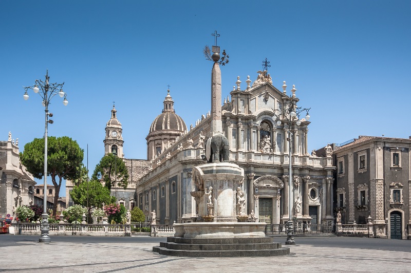 catania-piazza-del-duomo